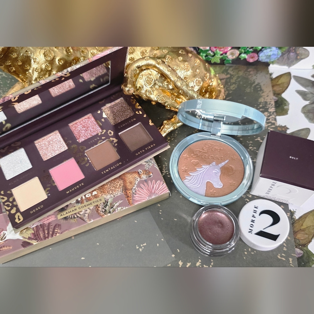 Eyeshadow Palette and Too Faced Unicorn Highlighter and bundle set